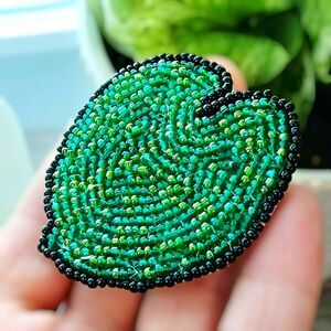 Beaded Lily Pad Leaf Brooch, Beaded Accessories, 2"